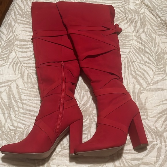 Red thigh High Women's Boots - Picture 3 of 5
